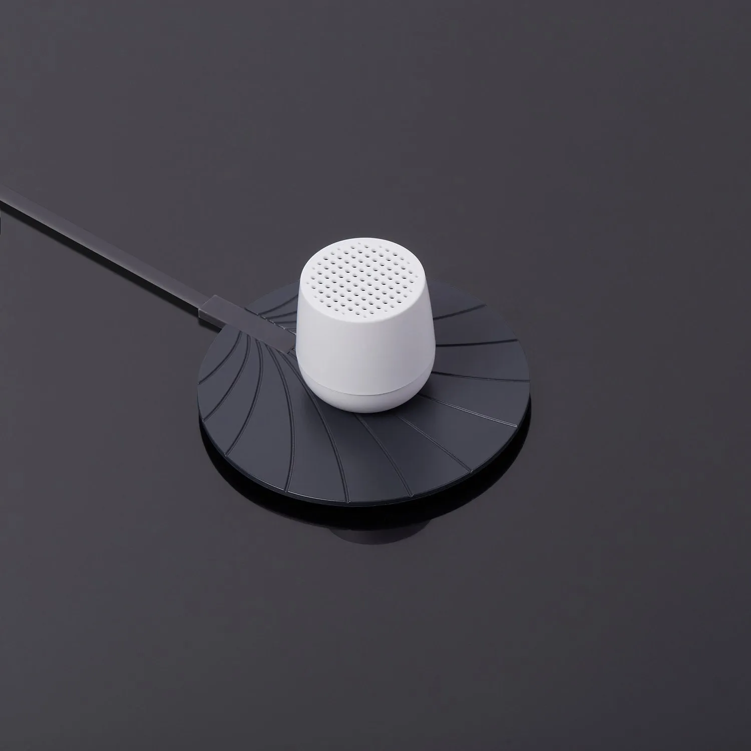 Lexon Mino  Wireless Charging Bluetooth Speaker